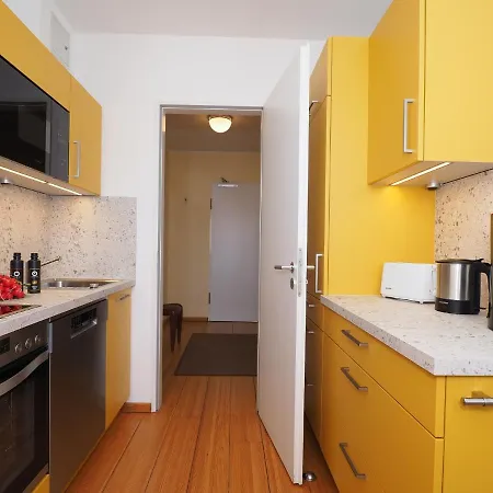 Kaiservillen - Mit 1 Schlafzimmer Und Balkon D134 * הרינגסדורף